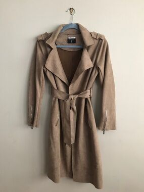 TAHARI Faux suede trench coat. Size S
